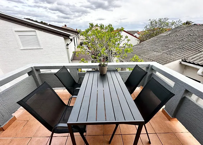 Διαμέρισμα Cozy Nelo Near The *