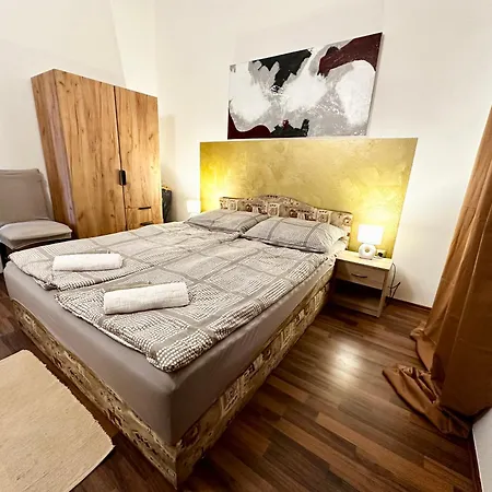 Cozy Nelo Near The 维尔