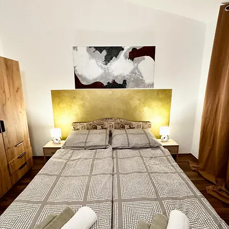 Cozy Nelo Near The